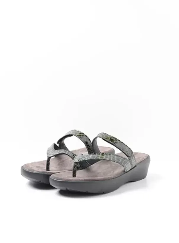 Slippers|Wolky Bassa groen crocolook lakleer