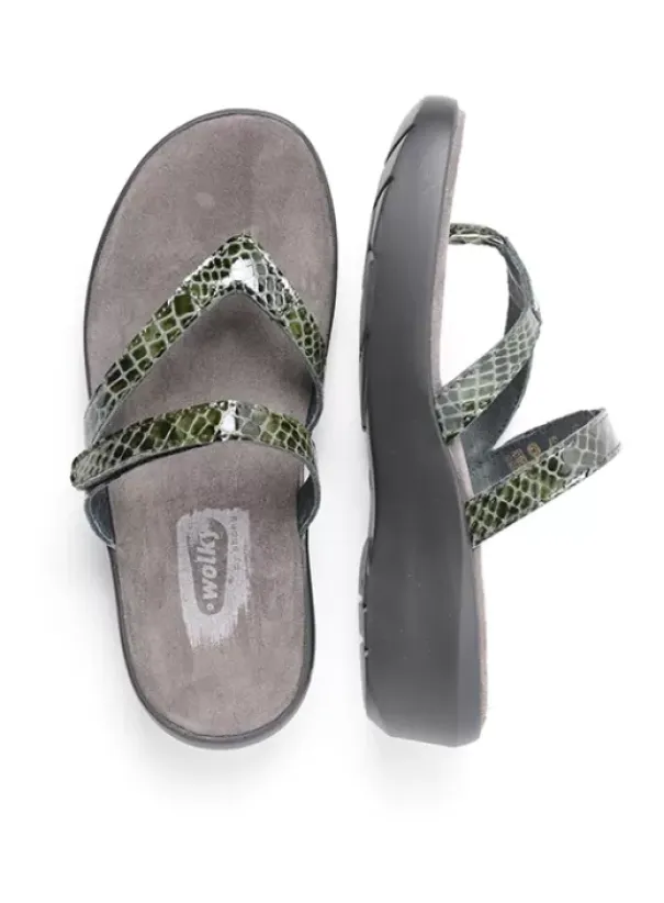 Slippers|Wolky Bassa groen crocolook lakleer