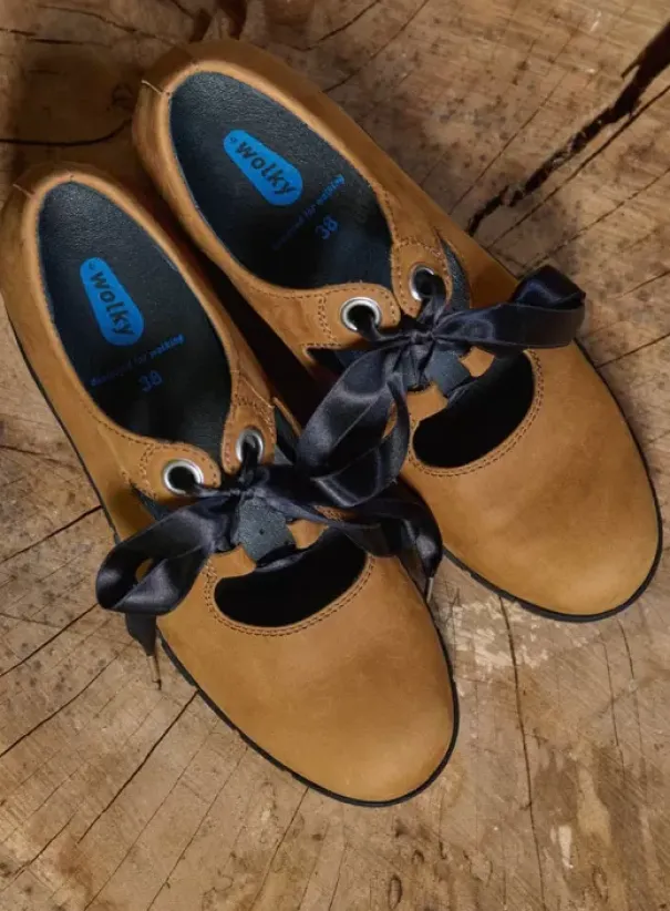 Hielspoor|Veterschoenen|Wolky Boston camel nubuck