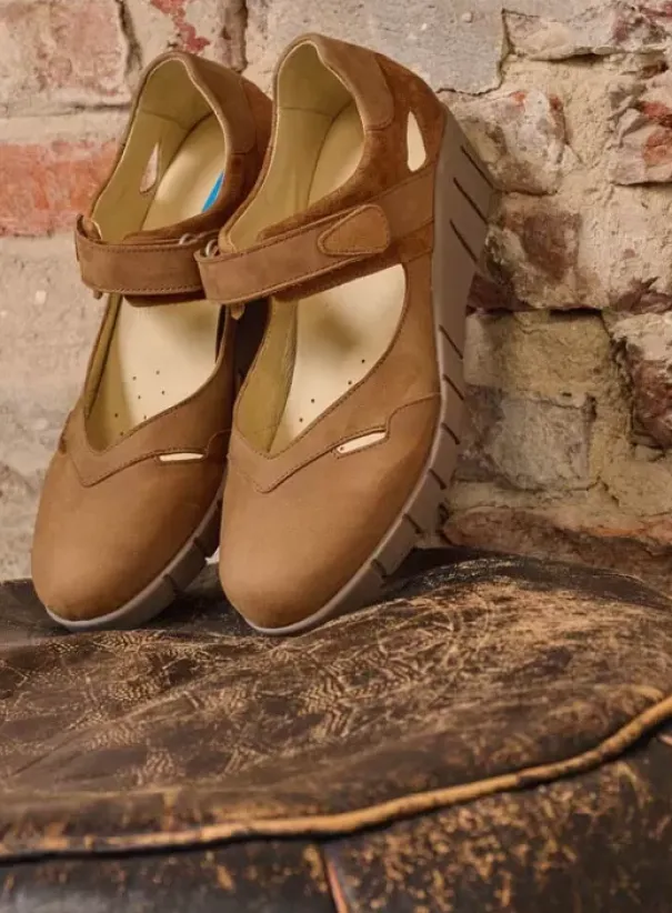 Hielspoor|Bandschoenen|Wolky Charlotte middenbruin nubuck