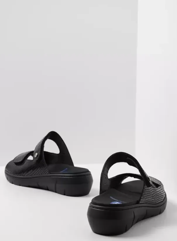 Slippers|Wolky Cyprus blauw slangenprint leer