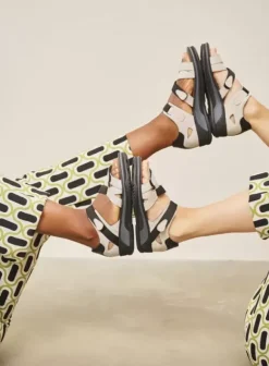 Sandalen|Voorjaar/zomer|Wolky Desh gebroken wit leer