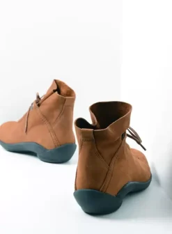 Veterschoenen|Wolky Diana cognac nubuck