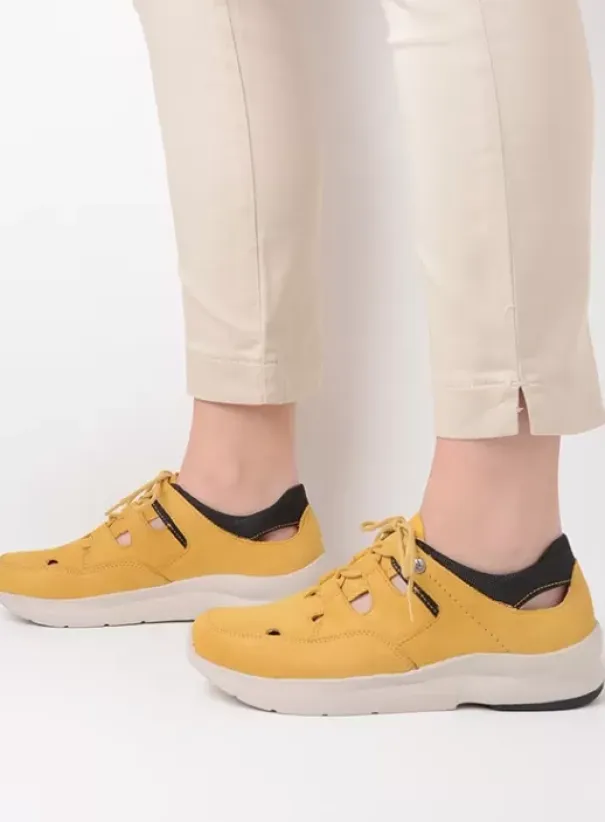 Wandelschoenen|Sneakers|Wolky Galena geel nubuck