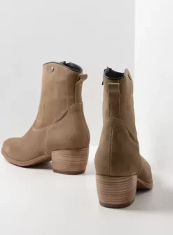 Enkellaarsjes|Laarzen|Wolky Lubbock taupe zomer suede