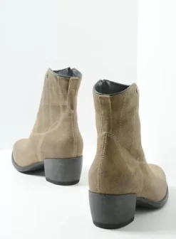 Enkellaarsjes|Laarzen|Wolky Lubbock taupe suede