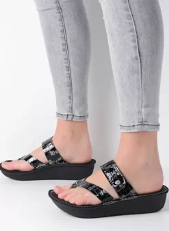 Slippers|Voorjaar/zomer|Wolky Martinique antraciet crocolook lakleer