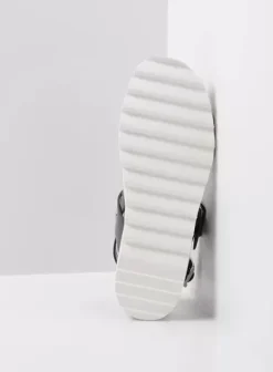 Sandalen|Wolky Minori zwart/brons lak