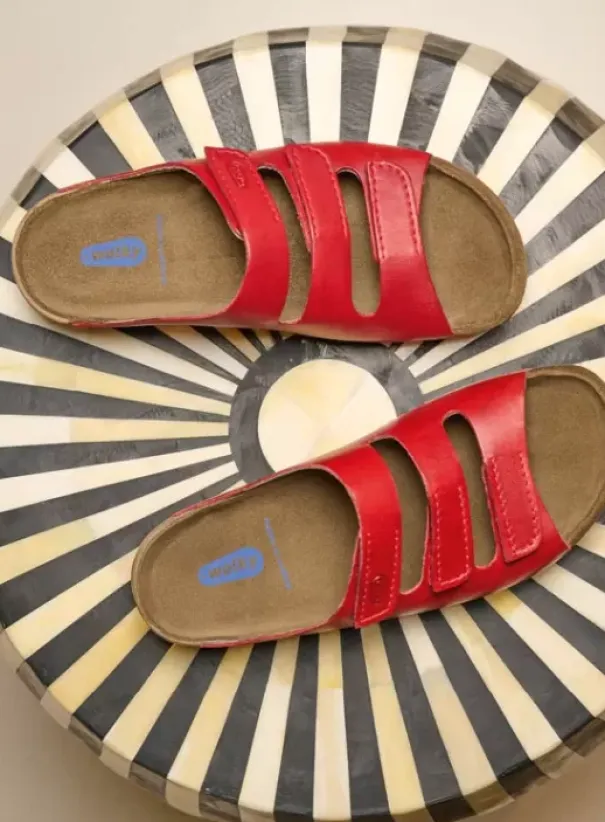 Volle voeten|Slippers|Wolky Nomad rood geolied leer
