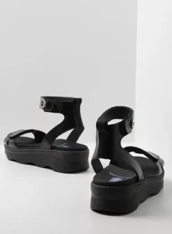 Sandalen|Wolky Plata zwart leer