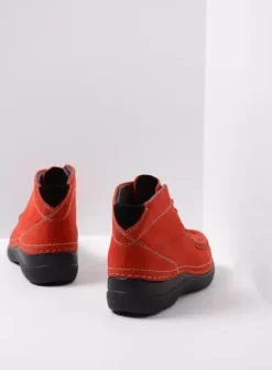 Hielspoor|Veterschoenen|Wolky Roll Shoot donkerrood nubuck