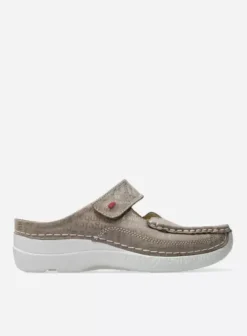 Hielspoor|Slippers|Wolky Roll Slipper taupe letter nubuck
