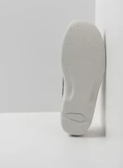 Hielspoor|Slippers|Wolky Roll Slipper groen crocolook lakleer