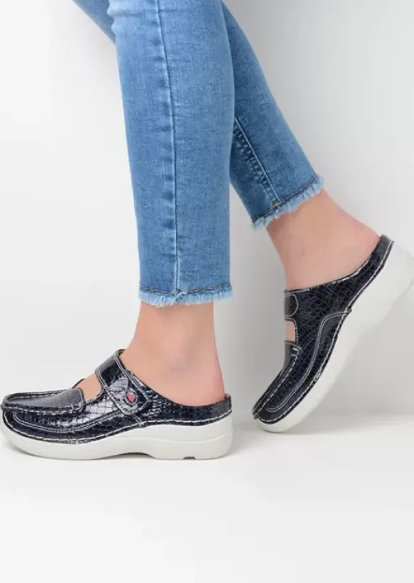 Hielspoor|Slippers|Wolky Roll Slipper blauw crocolook lakleer