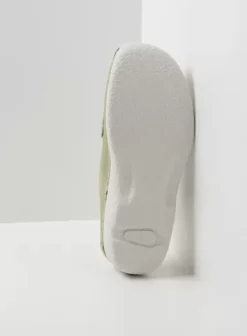 Hielspoor|Slippers|Wolky Roll Slipper lichtgroen nubuck
