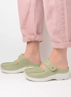 Hielspoor|Slippers|Wolky Roll Slipper lichtgroen nubuck