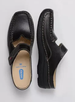Hielspoor|Slippers|Wolky Roll Slipper zwart leer