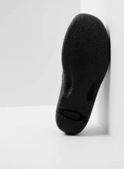 Hielspoor|Slippers|Wolky Roll Slipper zwart leer