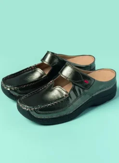 Slippers|Klompen|Wolky Roll Slipper Vegan grijsgroen vegan lak