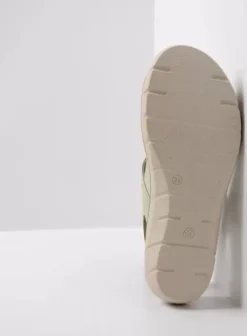 Sandalen|Voorjaar/zomer|Wolky Santorini lichtgroen nubuck