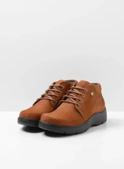 Volle voeten|Veterschoenen|Wolky Tarda XW-WR cognac nubuck