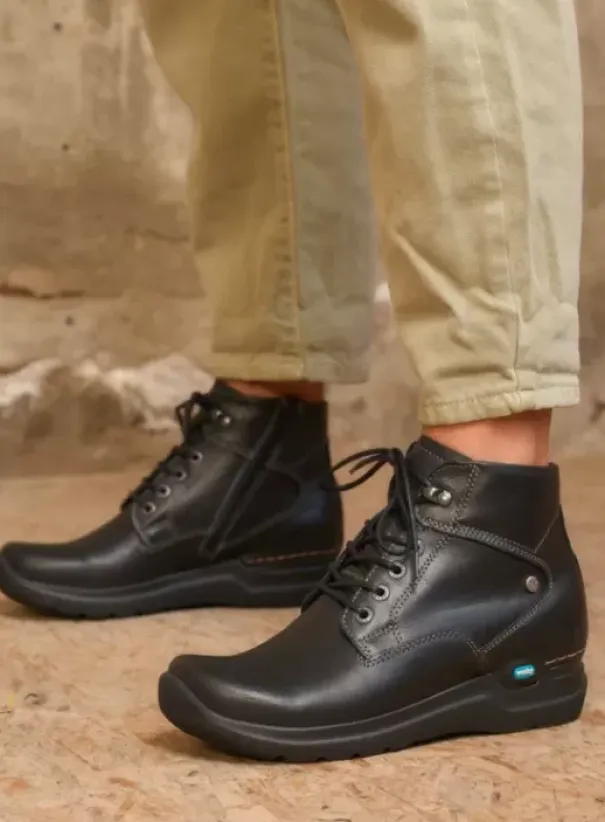 Hielspoor|Wandelschoenen|Wolky Whynot zwart leer