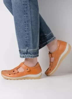 Voorjaar/zomer|Wolky Zambezi oranje leer